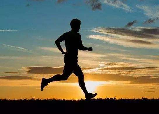 跑步容易伤膝盖 胖子减肥请远离